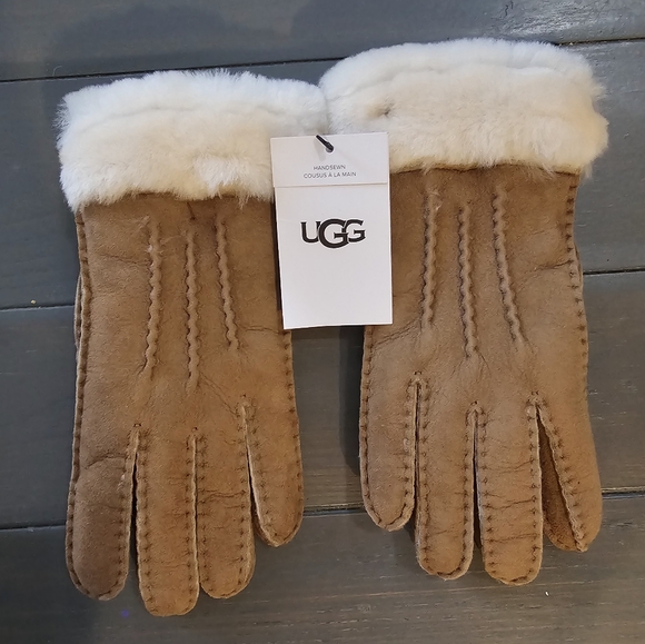 UGG Australia Women perforated Genuine Shearling Handmade Chestnut Gloves Large - Picture 9 of 12